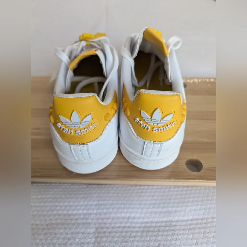 Adidas x LEGO Stan Smith Women's Athletic Casual Shoe White Trainer Size 11. - Picture 4 of 7
